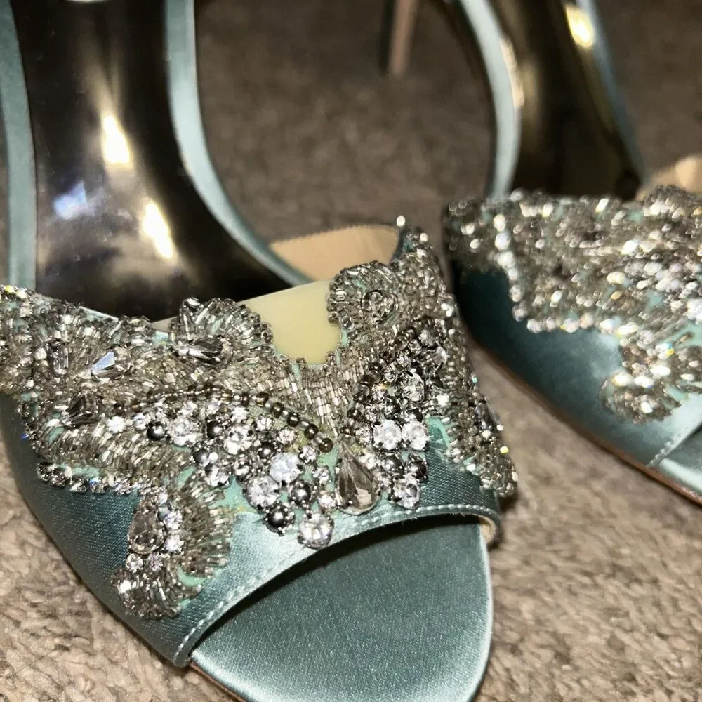 Badgley Mischka Barker Blue Mist Satin Rhinestone Ankle Strap Wedding Heels Sz 8